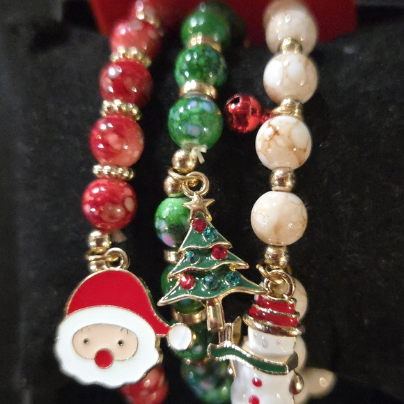 Festive Holiday STRETCH Bracelet Set w/CHARMS - Picture 2 of 2